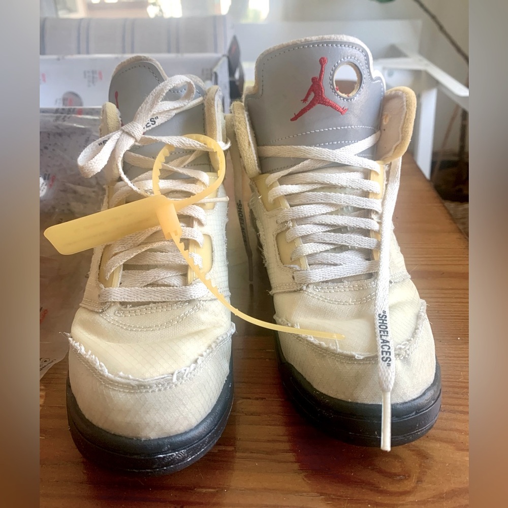 Jordan 5 Retro US Sz 3Y
Off-White Sail (PS)